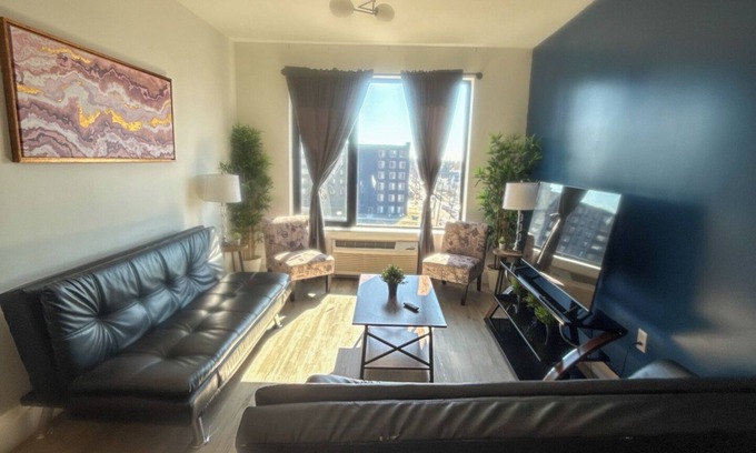 Elizabeth Apartment | 2BR apt near EWR 9223