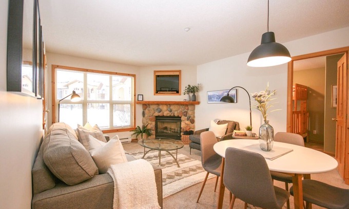 Sun Peaks Condo | 2BR | Crystal Forest | Ski-In/Ski-Out | Private Hot Tub