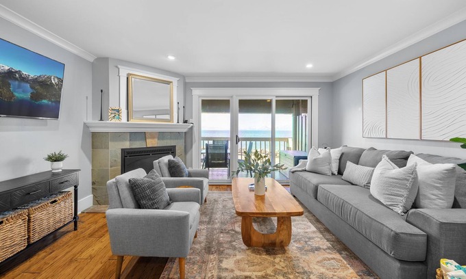 Tahoya Shores Condo | 2BR Lakefront Tahoe Condo w/2 balconies, close to Northstar!