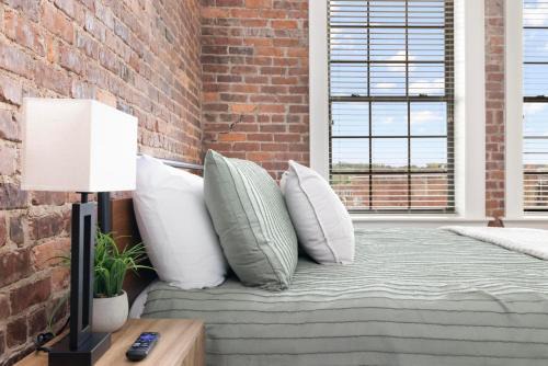 Johnson City House | 2BR loft condo in downtown Johnson City
