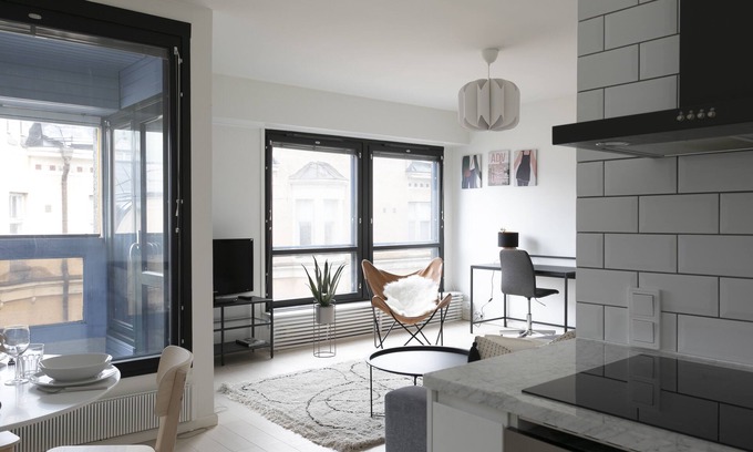 Kluuvi Apartment | 2ndhomes Modern 1BR Apartment w Balcony