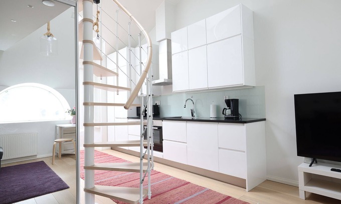 Etu-Toolo Apartment | 2ndhomes Unique Studio w Sauna & Balcony