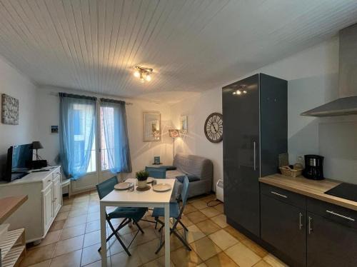Collioure Apartment | 2TOAU8 Charmant studio proche plage