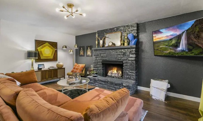 Bella Vista House | 3/2 home on bike trails with access to waterfall