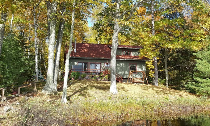 Lac du Flambeau Cabin | 3 Bdrm, Loft, 1.5 baths knotty pine cabin, handicap accessible on 55 acre lake