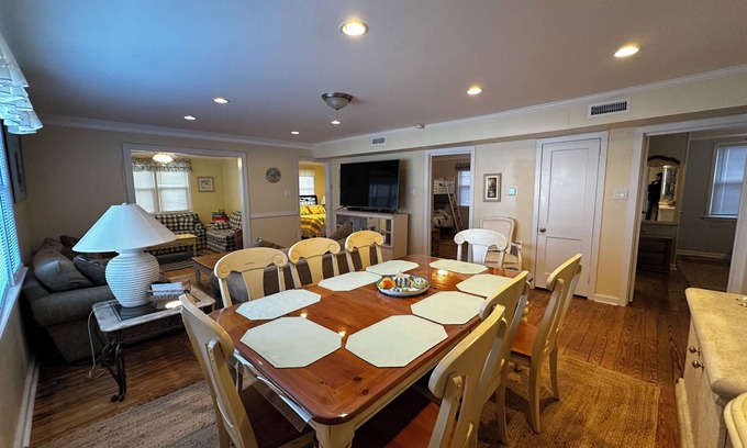 Gold Coast Condo | 3 Bed/2 Full Bath Corner Condo. Spacious, One Block from Beach