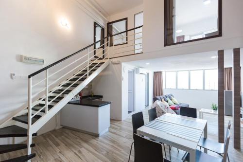 Bayan Lepas Apartment | 3-Bed Executive Suite, RumahKu @CEO