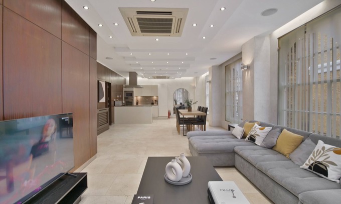 Campden Apartment | 3 bed in Kensington Church Str.nn