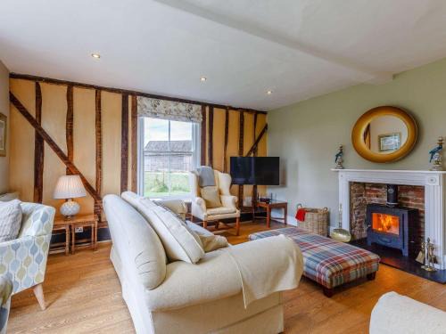 Braintree House | 3 Bed in Saffron Walden 85662