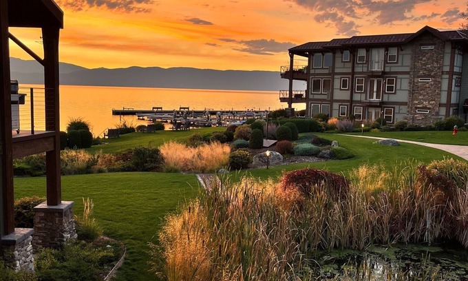 Lakeside Condo | 3 bed luxury Flathead lake living, waterfront