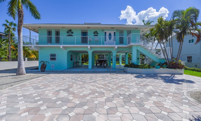 Key West House | 3 Bedroom 2 Bath Pool Home with Boating