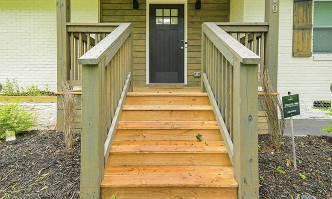 Browns Mill Park House | 3 bedroom, 2 bathroom cozy home away from home.