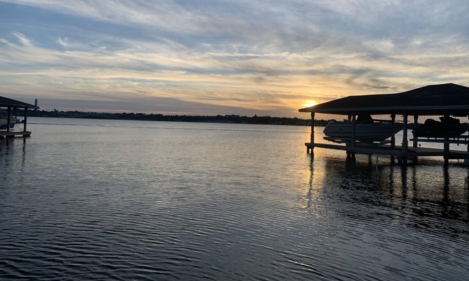 Sylvan Shores House | 3 Bedroom 3 Bath Lake Clay Getaway with Beautiful Pool