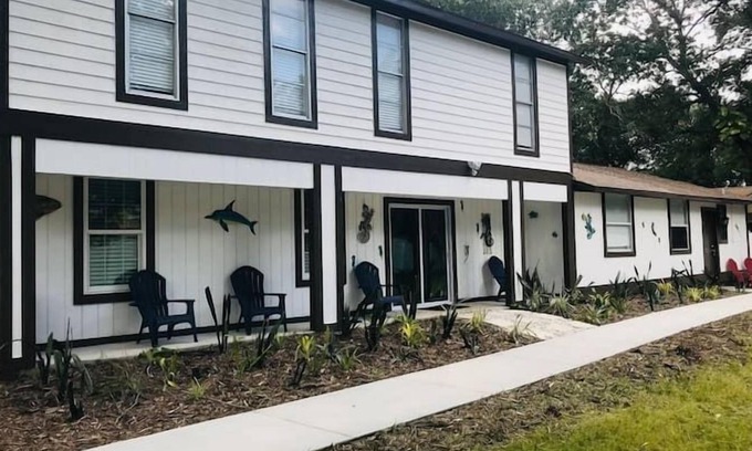 Highpoint Apartment | 3 Bedroom 698711 by Houzlet