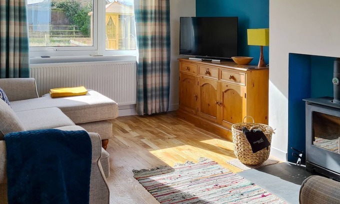 Berwick-upon-Tweed Cottage | 3 bedroom accommodation in Berwick Upon Tweed