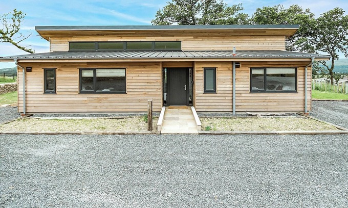 Gatehouse-of-Fleet Cottage | 3 bedroom accommodation in Gatehouse of Fleet, near Kirkcudbright
