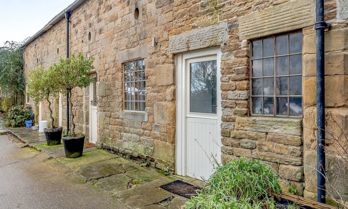 Chesterfield Cottage | 3 bedroom accommodation in Barlow, near Dronfield