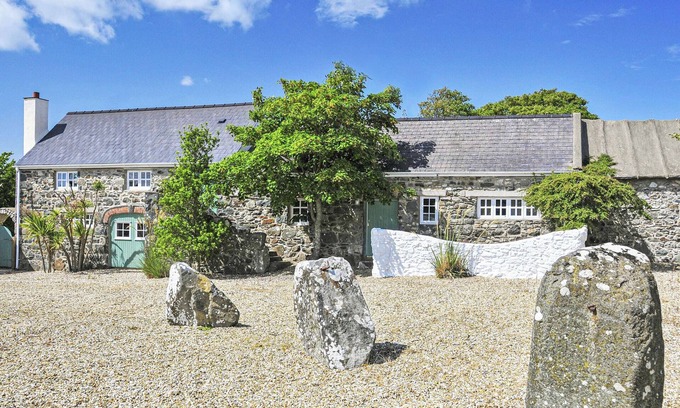 St Brides Cottage | 3 bedroom accommodation in St Davids Peninsula, near Solva Valley