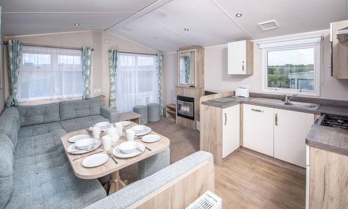 Cardigan House | 3 bedroom accommodation in St Dogmaels, Pembrokeshire