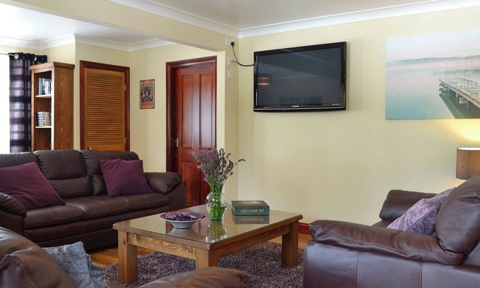 Brandesburton Cottage | 3 bedroom accommodation in Brandesburton, near Driffield