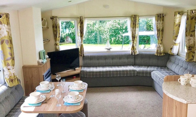 Talybont House | 3 bedroom accommodation in Tal-Y-Bont, Gwynedd