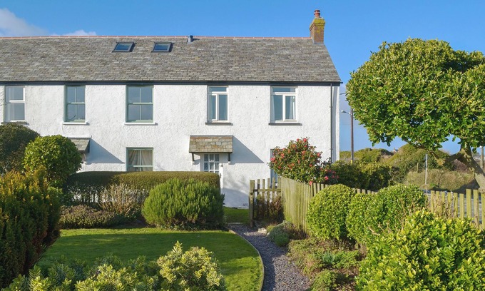 Tintagel Cottage | 3 bedroom accommodation in Tregatta, near Tintagel