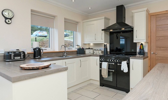 Greshornish Cottage | 3 bedroom accommodation in Upper Edinbane, near Portree