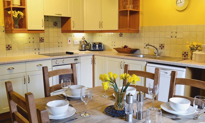 Halwell Cottage | 3 bedroom accommodation in Halwell, near Totnes