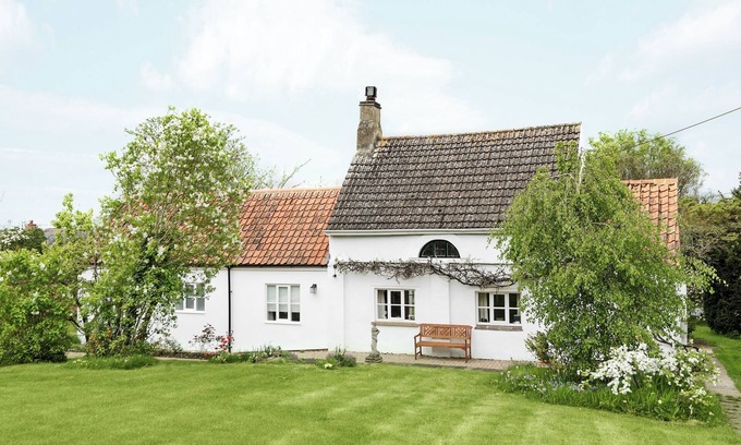 Twywell Cottage | 3 bedroom accommodation in Denford, near Thrapston
