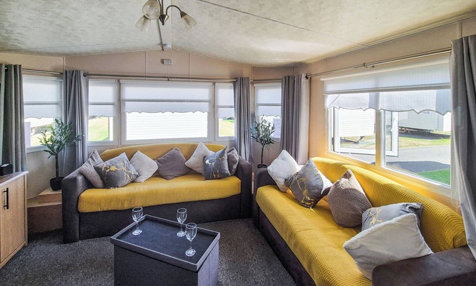 Rhyl Cottage | 3 bedroom accommodation in Rhyl, near Towyn