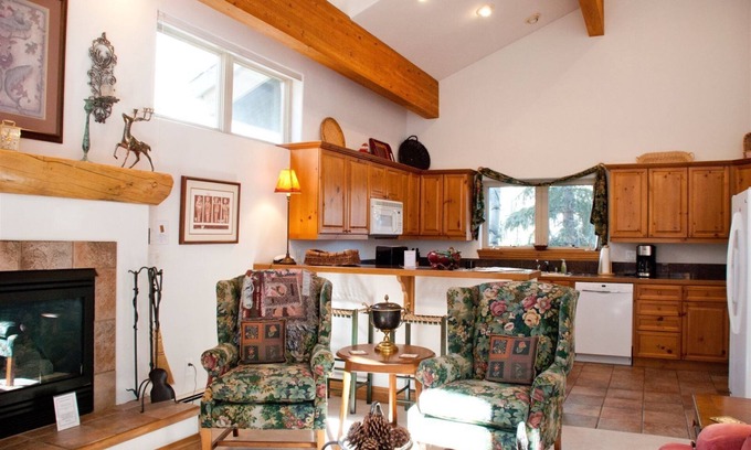 Intermountain House | 3 bedroom accommodation in Vail