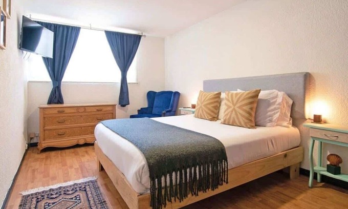 San Juan Condo | 3 Bedroom Apartment nearby Parque Hundido