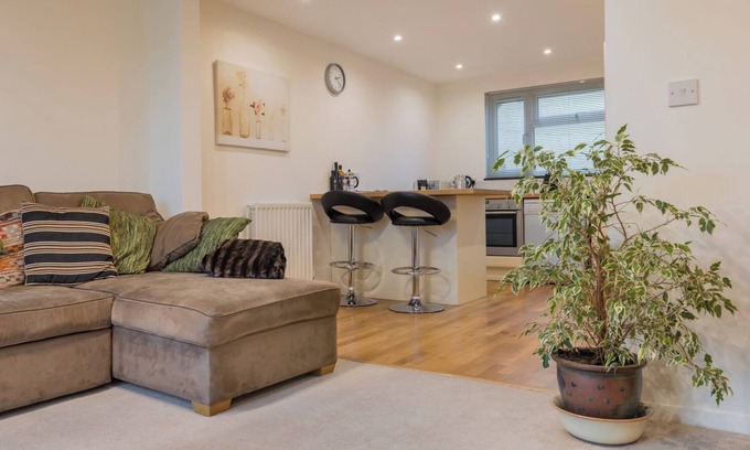 Kendal Apartment | 3-bedroom apartment, views of castle & river, central Kendal with parking & wifi