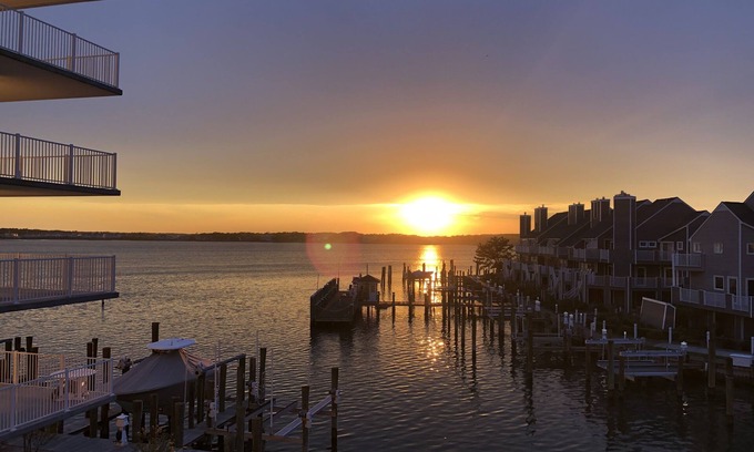 Ocean City Condo | 3 Bedroom Bay-front Condo, Walk to the Beach