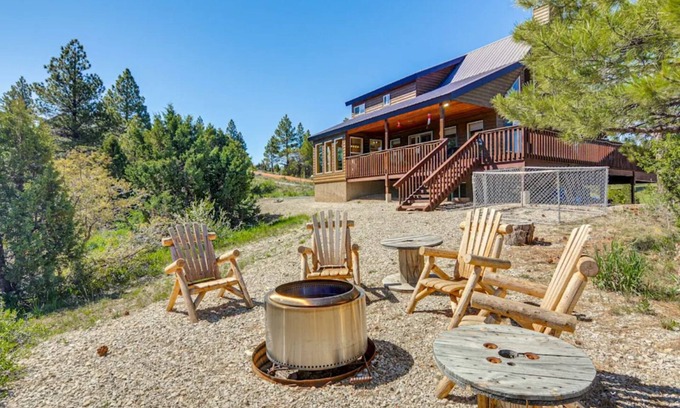 Long Valley Junction Cabin | 3-bedroom Cabin Duck Creek, Trailer Parking, AC, Car Charger