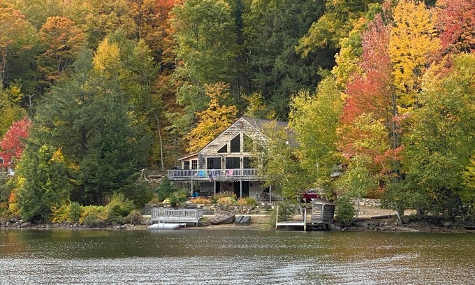 Stark Cabin | 3 Bedroom cabin on South Pond in Stark NH