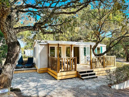Roquebrune-sur-Argens Other | 3 bedroom Chalets Camping Leï Suves - JoyCasa