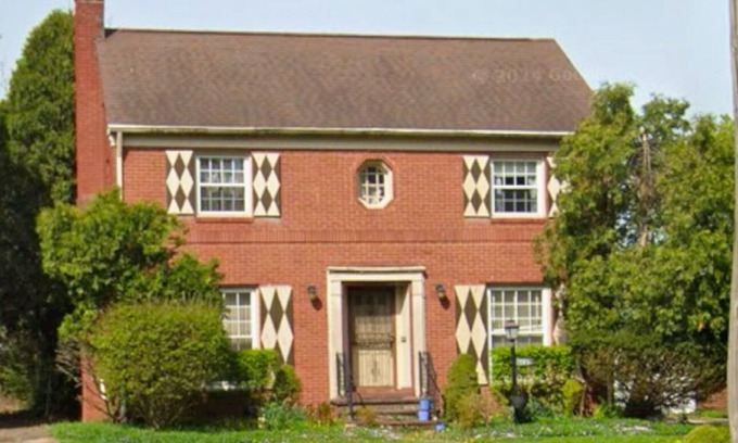 Garfield Heights House | 3-bedroom Château in welcoming Garfield Heights with WiFi, AC. 5 night min