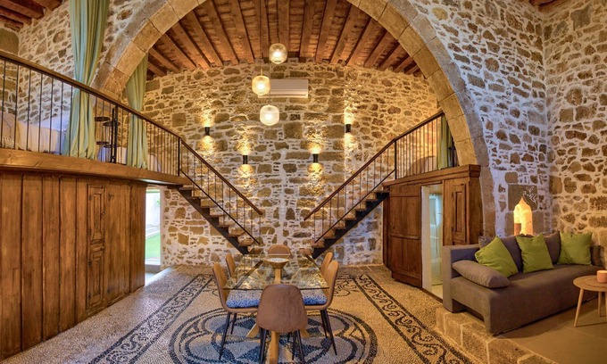 Archangelos House | 3-bedroom country house in fabulous Rhodes with private pool and private parking