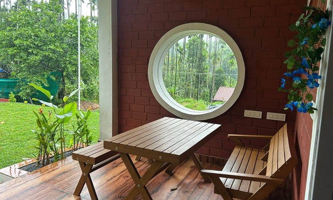 Mannarkkad Other | 3-bedroom farmhouse in beautiful Attappadi