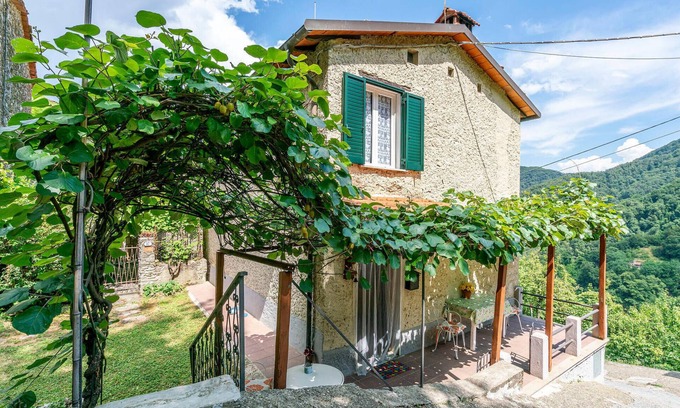 Stazzema House | 3 bedroom gorgeous home in Stazzema LU