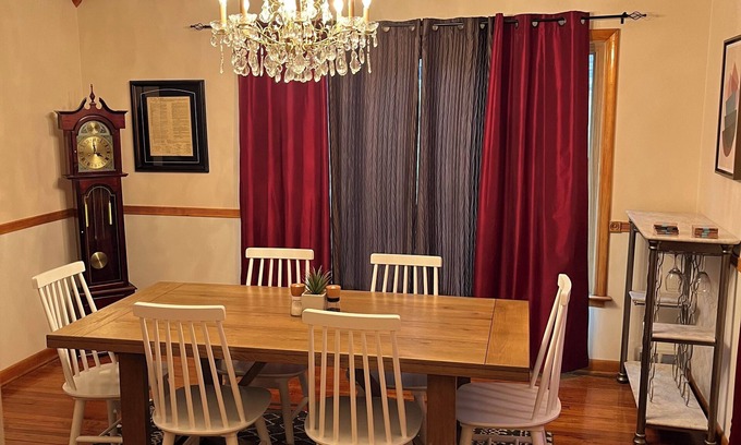 Niles House | 3 bedroom home