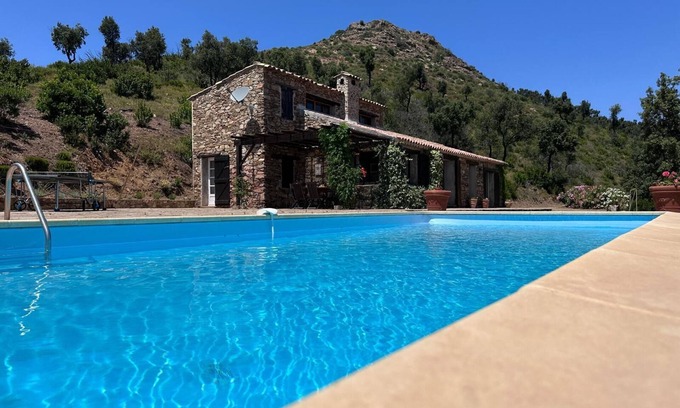 La Garde-Freinet House | 3 bedroom house with pool and stunning views over the Gulf of St Tropez, Var