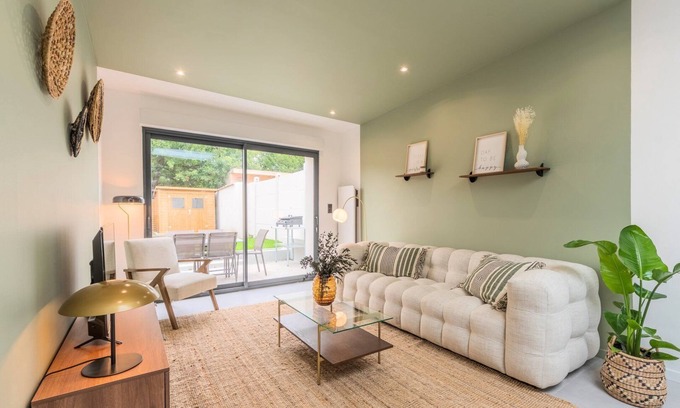 Marcq-en-Baroeul House | 3 bedroom house with garden, free parking