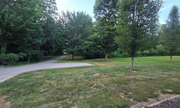 Edgewood House | 3-bedroom house, Country living 2 minutes from Downtown Ashtabula