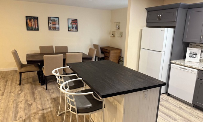 Northwest Pensacola House | 3-bedroom house in charming Pensacola with AC, WiFi. Close to PCC