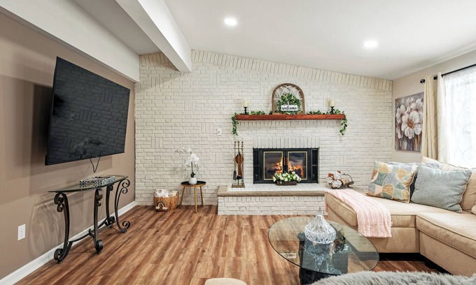 Pocono Lake House | 3-bedroom house in amazing Pocono Lake with AC