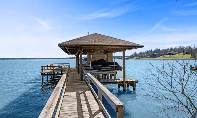 Cape Royale House | 3-bedroom lake house with scenic dock
