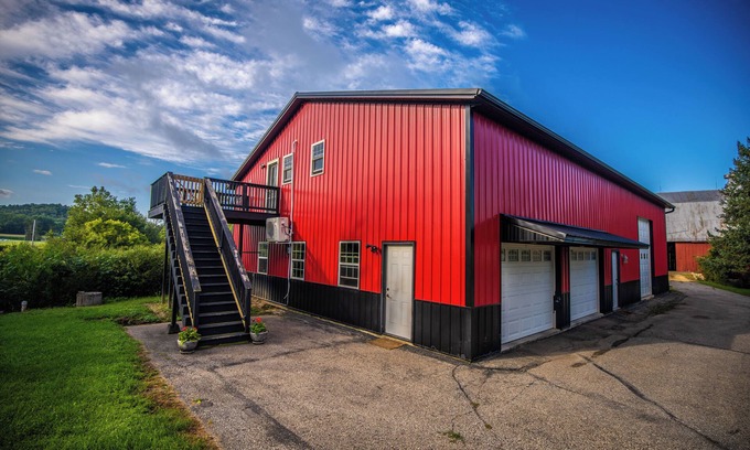 Marshland Apartment | 3-bedroom Lodge with Incredible Game Room and Bar!