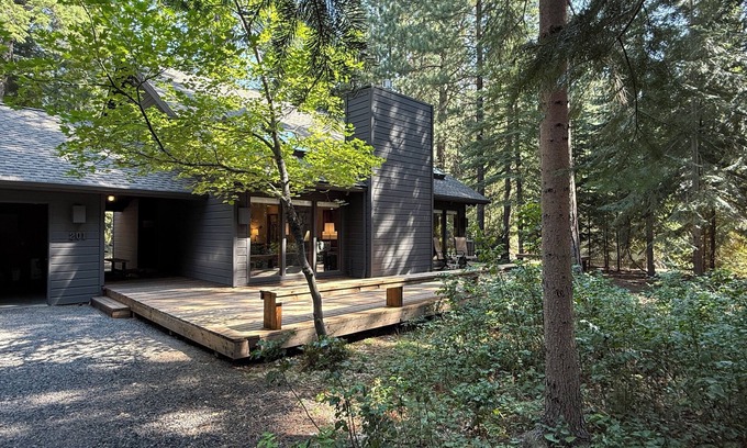 Black Butte Ranch House | 3-bedroom mountain oasis in Black Butte Ranch surrounded by trees